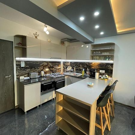 Above The World Apartment Navodari Exterior photo